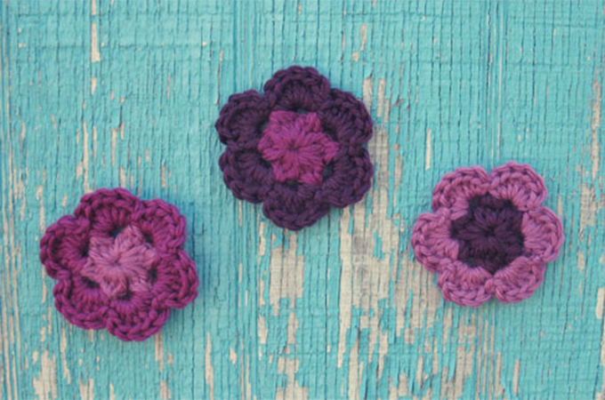 Flower Magnets Free Crochet Pattern