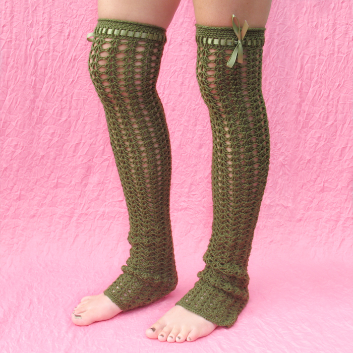 Swell Leg Warmers Free Crochet Pattern - Gleeful Things