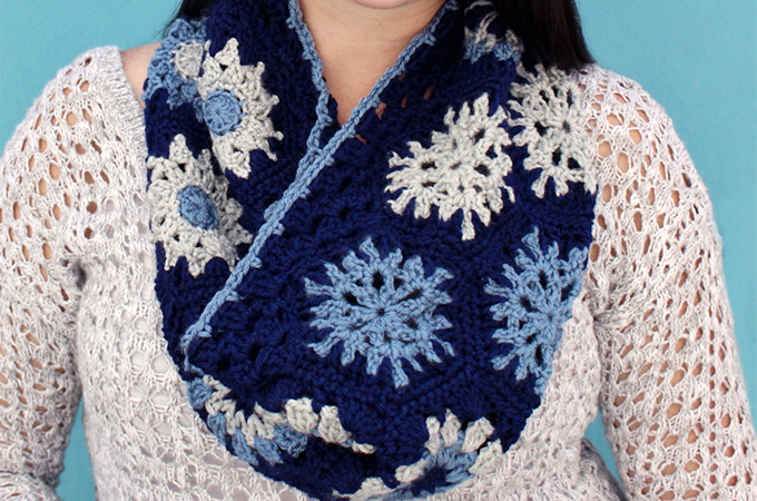 Hexagon Granny Cowl Free Crochet Pattern